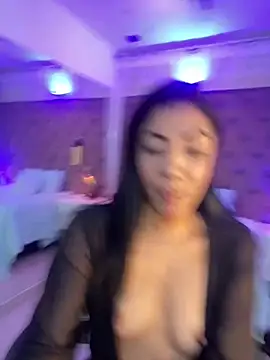 Auri   online show from 04/06/26, 07:37