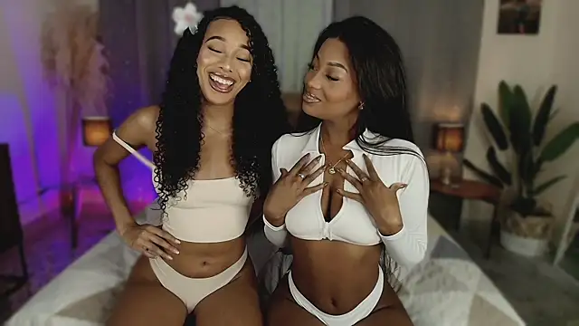 KaryMooon online show from 02/08/26, 08:45