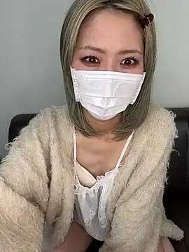 yumi0025 online show from 01/19/26, 05:22