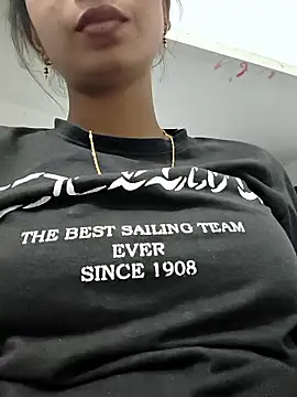 Cute-Natashaa online show from 04/12/26, 03:06