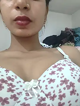Snapshot of Cute-Natashaa chatting on 05/07/26, 03:28 Cute-Natashaa online show from 05/07/26, 03:28