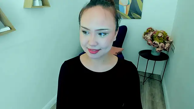 GlowMe online show from 04/04/26, 03:16