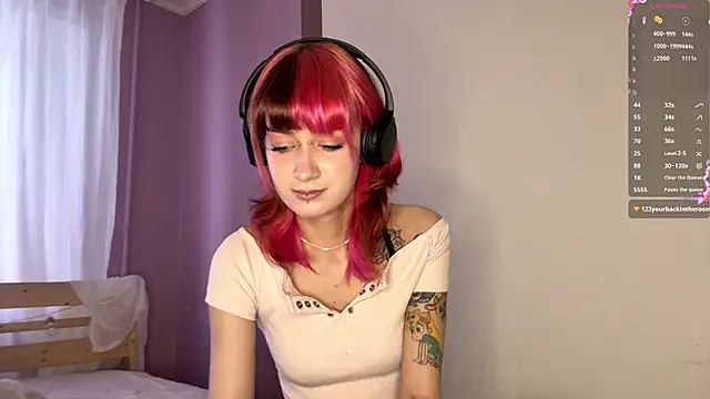 Snapshot of Dina_Cams chatting on 02/08/26, 11:13 Dina Cams online show from 02/08/26, 11:13