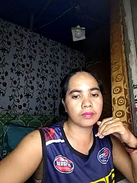 LoveSammantha24xxx online show from 05/13/26, 04:32