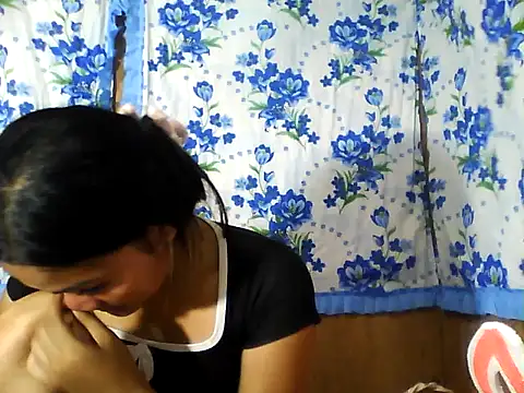 PinaySkinnyJust18 online show from 04/06/26, 09:54