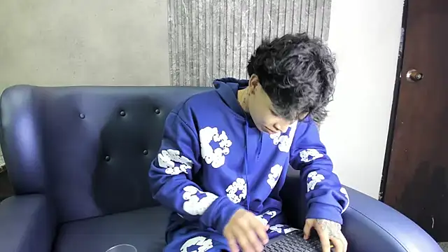 Dogan Renzo0 online show from 02/14/26, 08:27