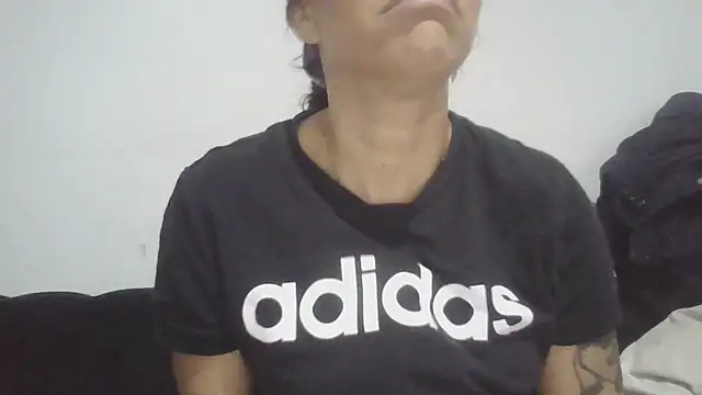 Dolcezzastella online show from 02/19/26, 07:37