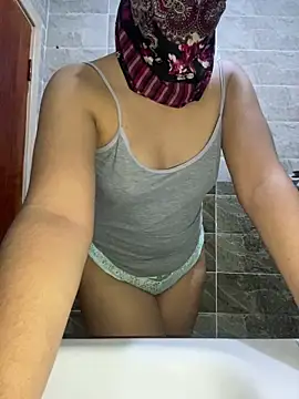 Rabab Queen online show from 03/22/26, 01:09