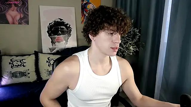 Snapshot of TylerGibson chatting on 04/22/26, 03:42 TylerGibson online show from 04/22/26, 03:42