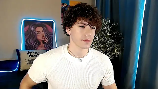 Snapshot of TylerGibson chatting on 05/14/26, 05:47 TylerGibson online show from 05/14/26, 05:47