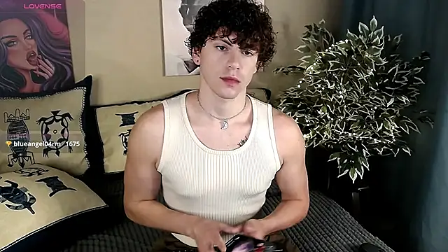 Snapshot of TylerGibson chatting on 05/16/26, 03:55 TylerGibson online show from 05/16/26, 03:55