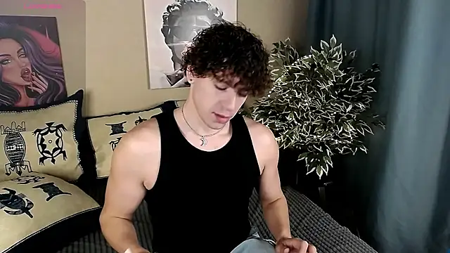 Snapshot of TylerGibson chatting on 05/17/26, 05:05 TylerGibson online show from 05/17/26, 05:05