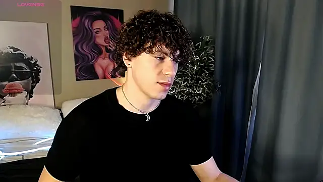 Snapshot of TylerGibson chatting on 06/05/26, 05:58 TylerGibson online show from 06/05/26, 05:58