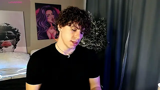 Snapshot of TylerGibson chatting on 06/05/26, 06:52 TylerGibson online show from 06/05/26, 06:52