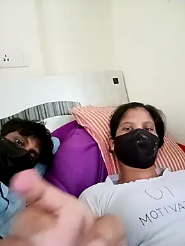 Prajakta123 online show from 04/05/26, 10:23