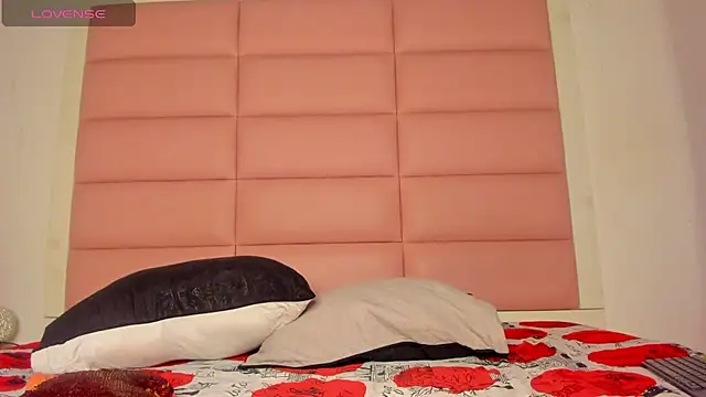 Catalinna 03 online show from 03/21/26, 08:01