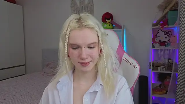 Mia WaterFall online show from 04/03/26, 03:37