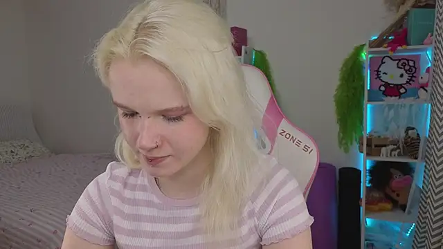 Mia WaterFall online show from 04/21/26, 03:35