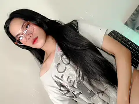 Urhotfucking veronica1 online show from 02/19/26, 04:47