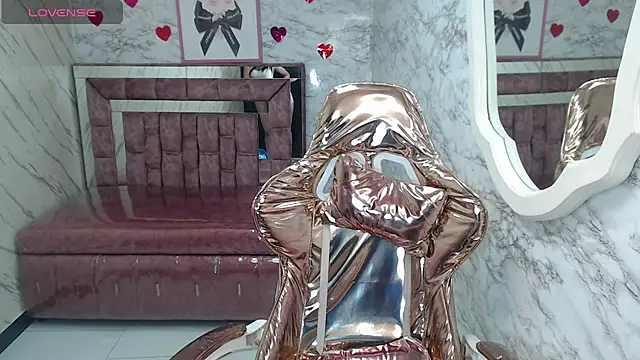 Melisa v online show from 02/04/26, 08:25