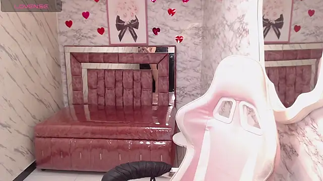 Melisa v online show from 02/18/26, 08:05