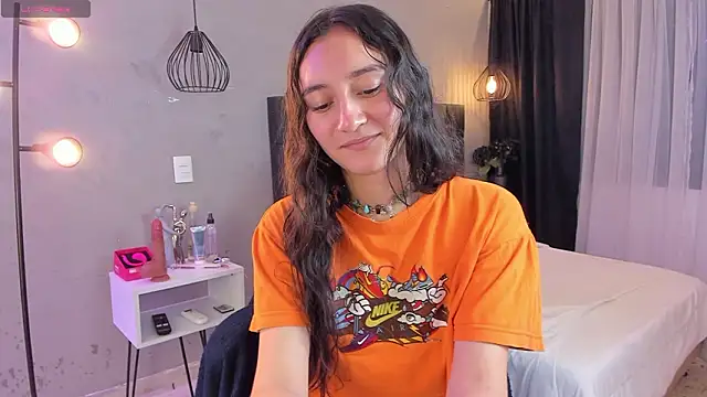 isabella nowa online show from 02/22/26, 12:04