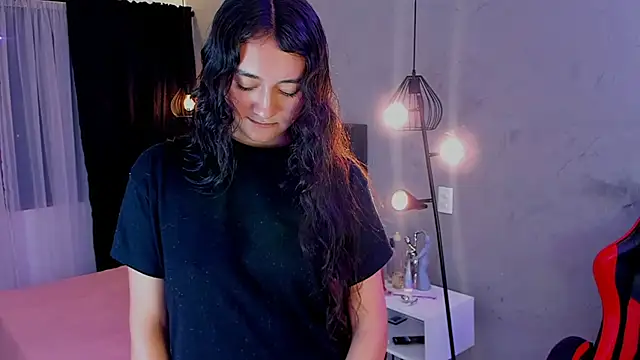 isabella nowa online show from 03/30/26, 12:28