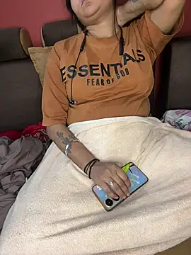 BunnyCharm01 online show from 01/18/26, 01:48