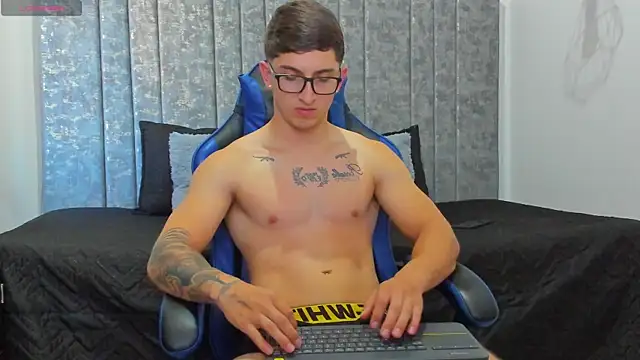 Calvin Hunter online show from 04/12/26, 10:04