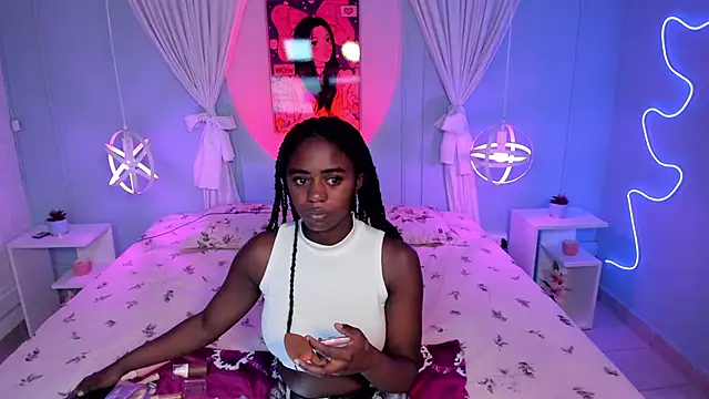 naomi campell online show from 02/19/26, 08:05