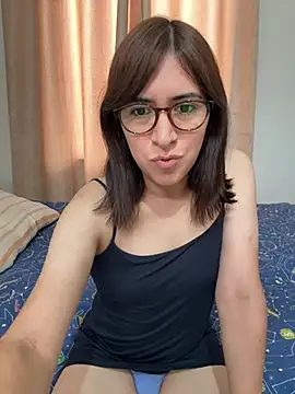 Snapshot of Eide-26 chatting on 07/17/26, 01:07 Eide-26 online show from 07/17/26, 01:07