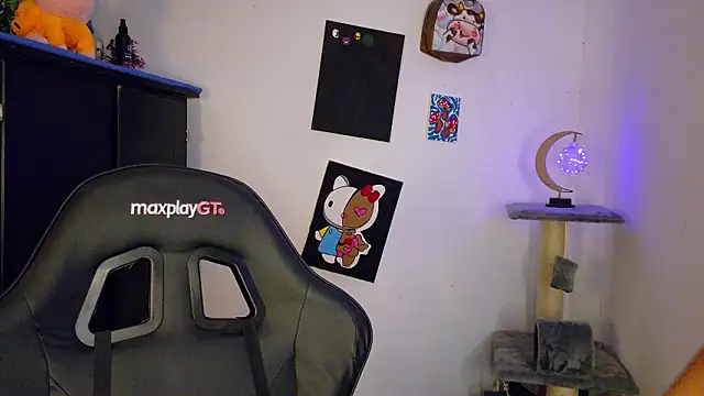 Wendy Mills  online show from 03/23/26, 01:53