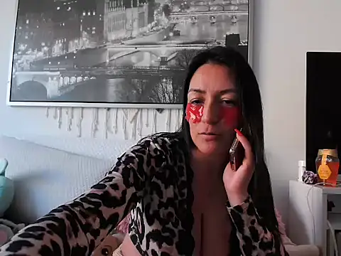 Yulian Milf online show from 02/04/26, 04:24