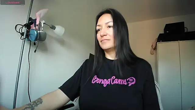 Yulian Milf online show from 03/21/26, 10:09