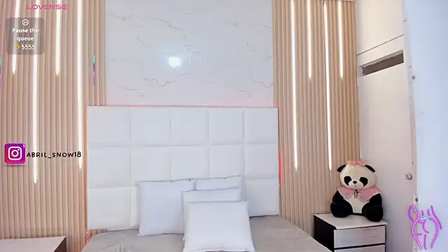 abril snow online show from 03/21/26, 07:39