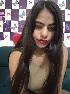 Snapshot of Alisha_Babyy chatting on 06/23/26, 04:43 Alisha Babyy online show from 06/23/26, 04:43