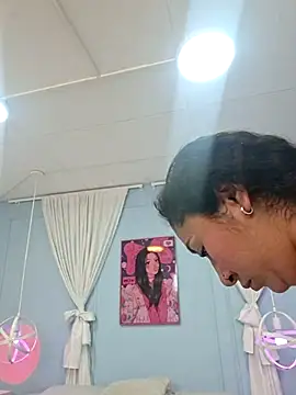 Dany Moon  online show from 03/04/26, 03:23