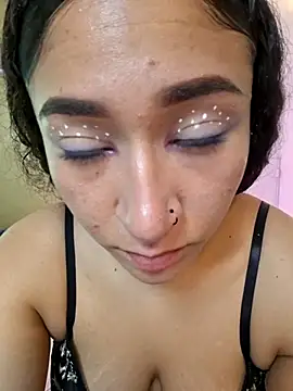 Dany Moon  online show from 04/22/26, 07:37