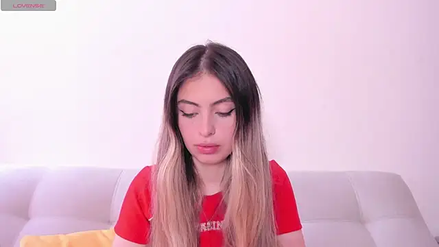 Fernanda aaaa online show from 06/28/26, 04:13