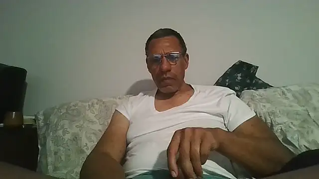 Snapshot of swimmer2496 chatting on 02/18/26, 08:10 swimmer2496 online show from 02/18/26, 08:10