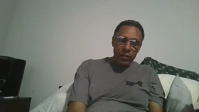 swimmer2496 online show from 04/24/26, 01:52