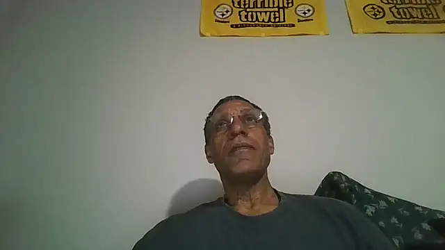 Snapshot of swimmer2496 chatting on 05/04/26, 04:52 swimmer2496 online show from 05/04/26, 04:52