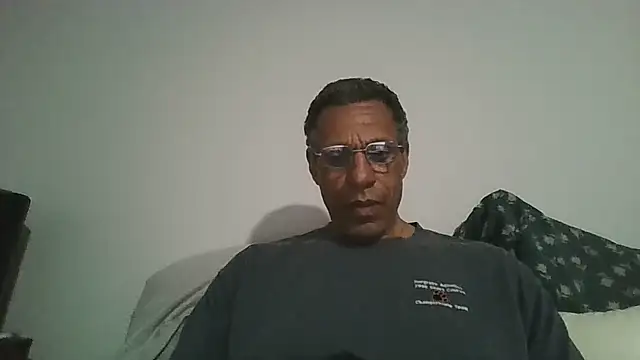 Snapshot of swimmer2496 chatting on 05/11/26, 01:33 swimmer2496 online show from 05/11/26, 01:33