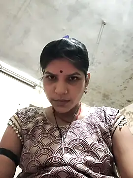 Snapshot of Radha_hot chatting on 06/28/26, 05:30 Radha hot online show from 06/28/26, 05:30