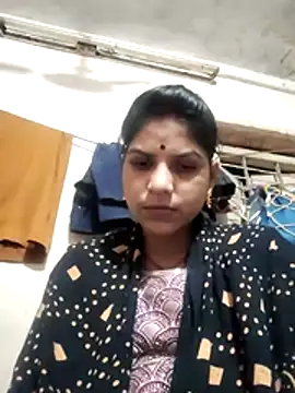 Snapshot of Radha_hot chatting on 07/20/26, 01:24 Radha hot online show from 07/20/26, 01:24
