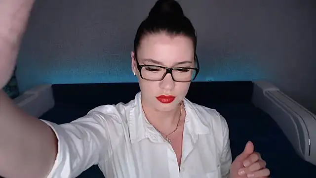 Snapshot of Milky-wey chatting on 05/21/26, 12:12 Milky-wey online show from 05/21/26, 12:12