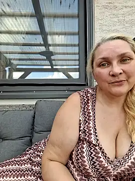 MaskedQueen77 online show from 07/13/26, 03:37