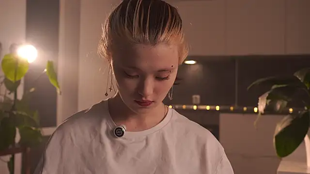 EleniRoeber online show from 02/19/26, 04:25