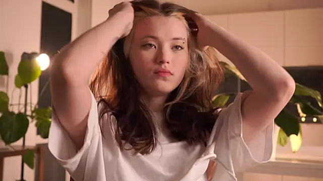 EleniRoeber online show from 02/25/26, 04:16