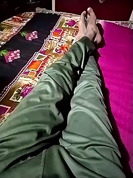 xx couple online show from 02/04/26, 04:35